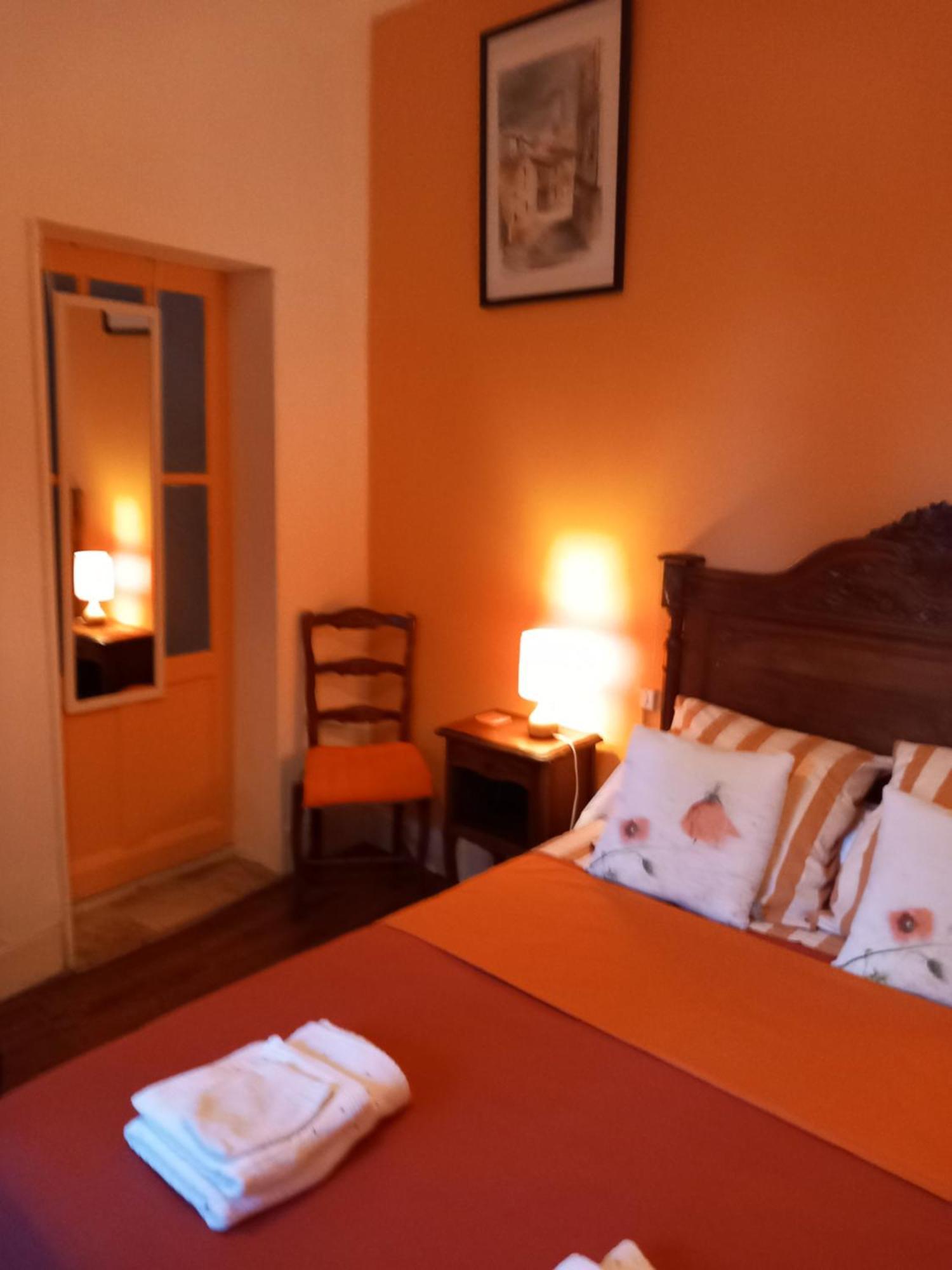 Chambre D'Hotes La Tour De Brazalem Nérac Esterno foto
