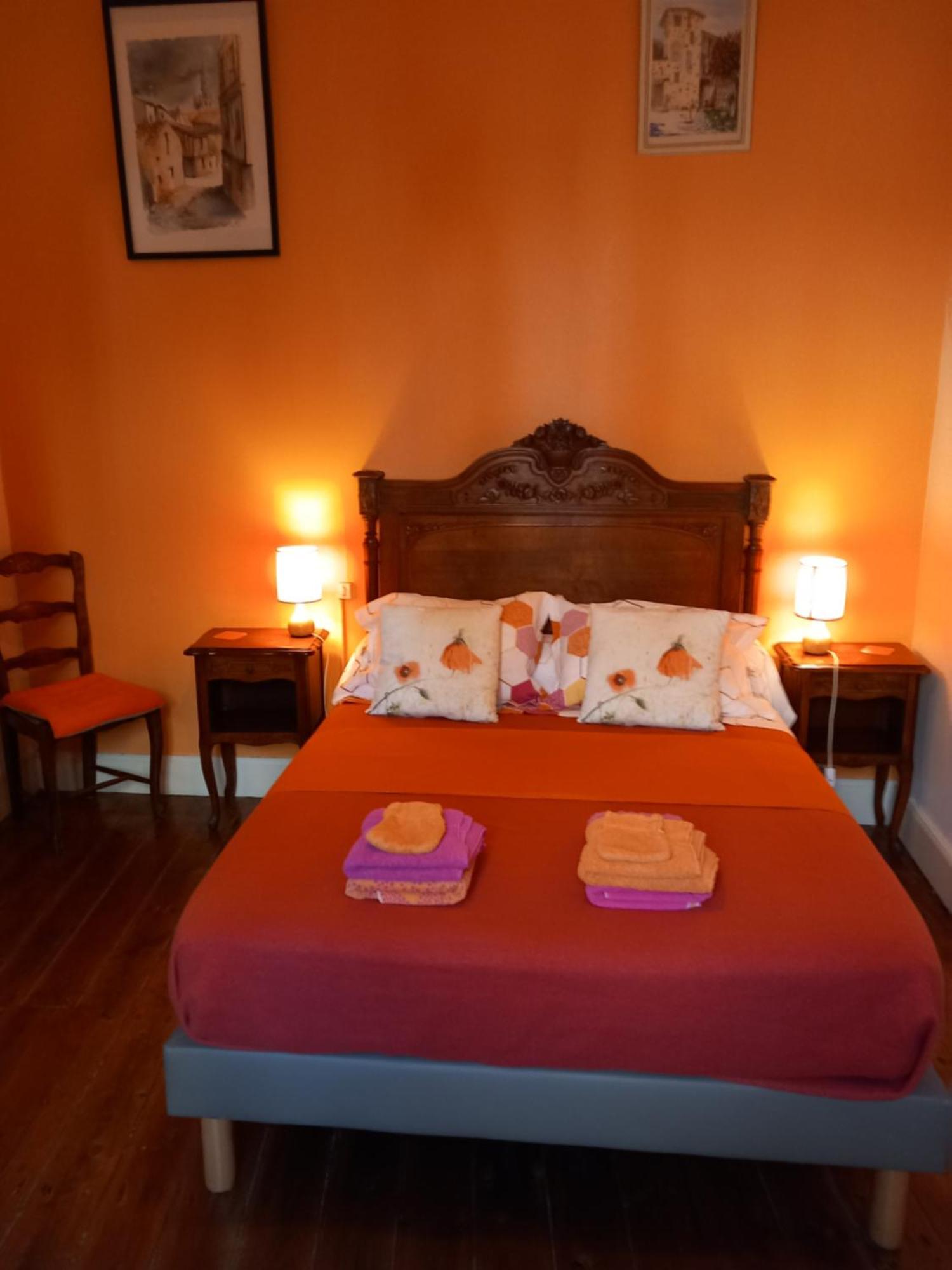 Chambre D'Hotes La Tour De Brazalem Nérac Esterno foto